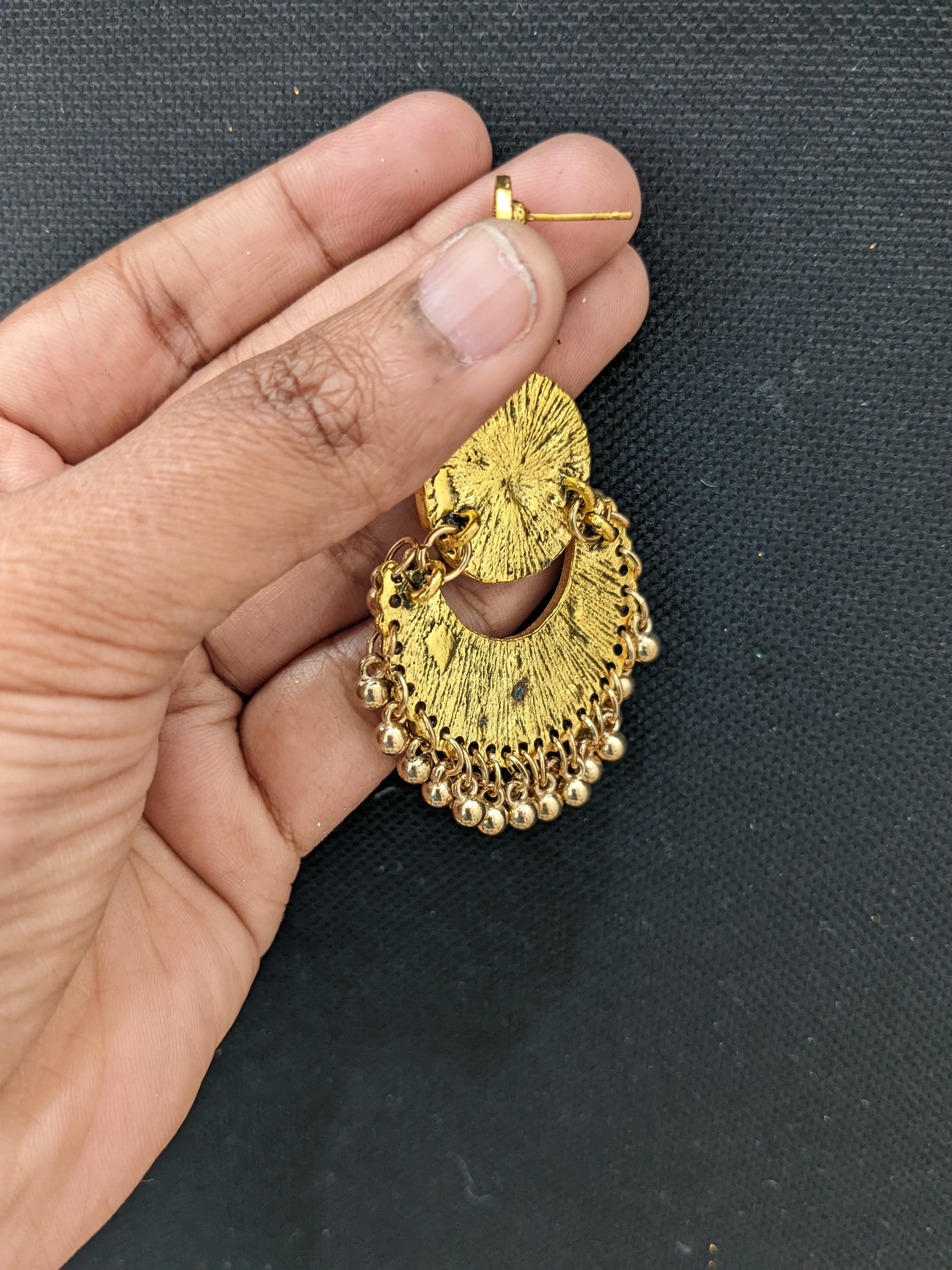Buy Vaibhav Jewellers 22K Antique Gold Earrings 135VG3449 Online from  Vaibhav Jewellers